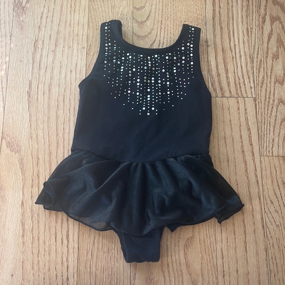 Good Condition Cat & Jack leotard w skirt - Size 3T
